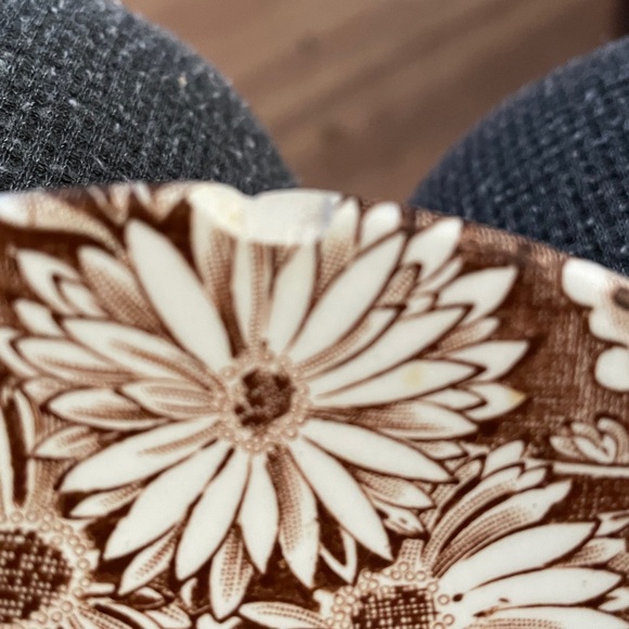 Set of 4 Royal Tudor Plates - Picture 3 of 3